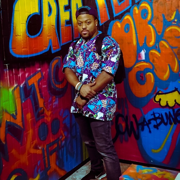 Meet your Posher, Korey - Picture 3 of 3